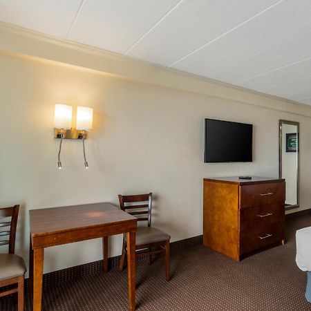 Quality Inn Ocean City Beachfront Екстер'єр фото
