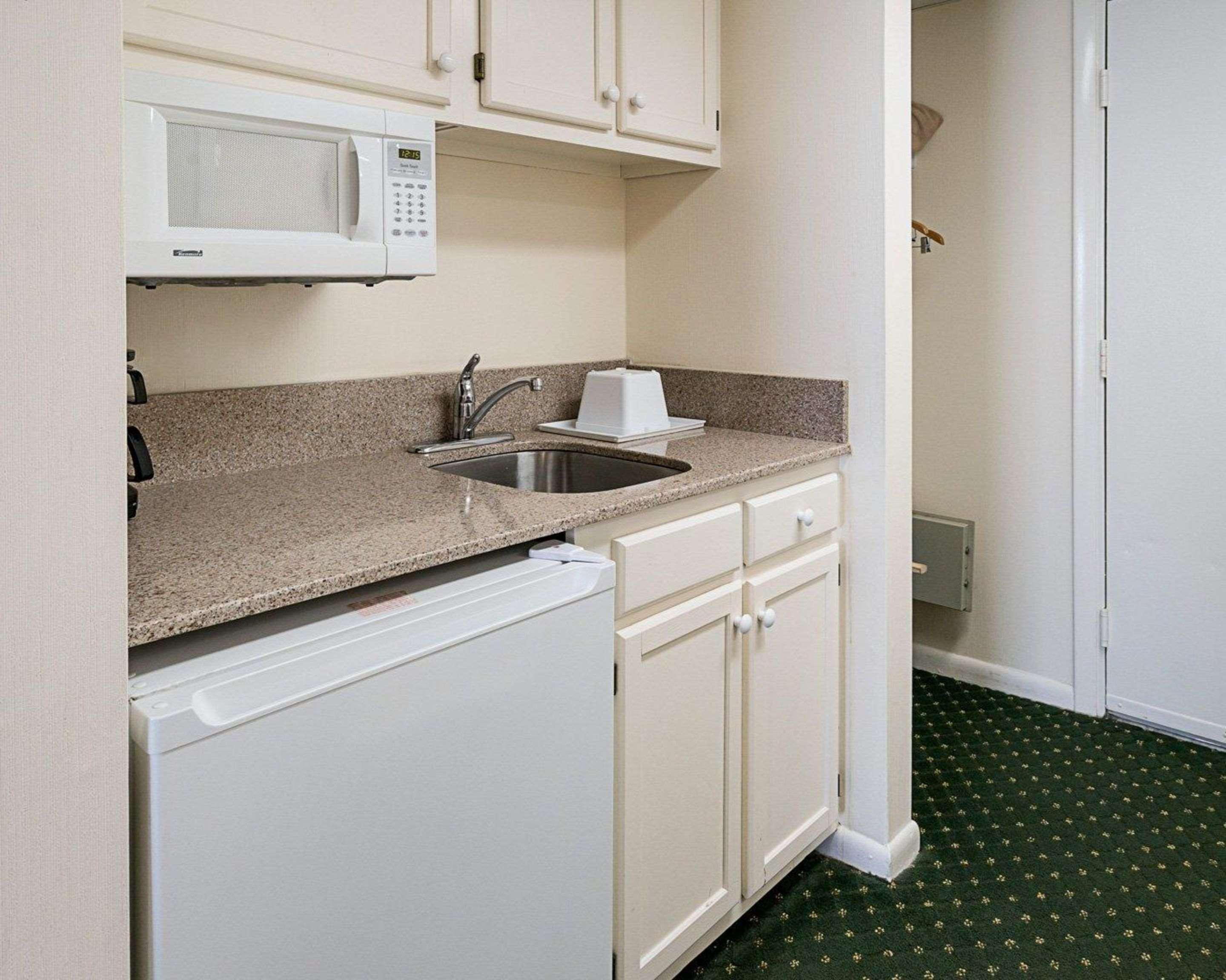 Quality Inn Ocean City Beachfront Екстер'єр фото